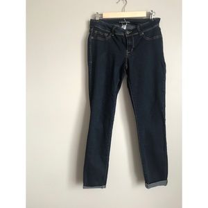 Maurice’s dark wash skinny jegging